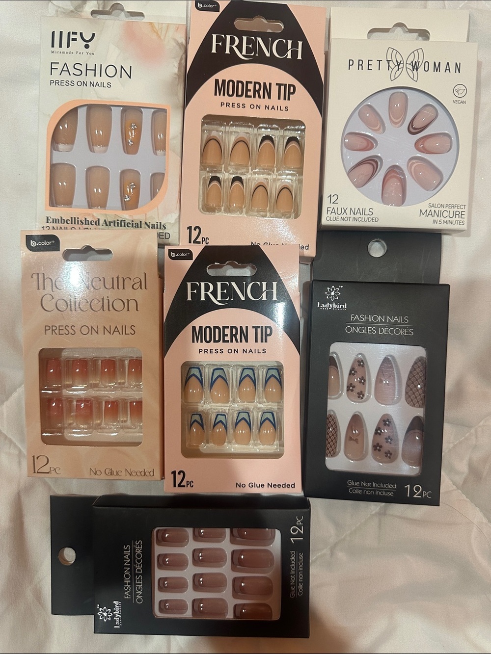 Set Assorted Fashion Press-On Nails - Neutral & Nude Styles - Picture 2 of 3